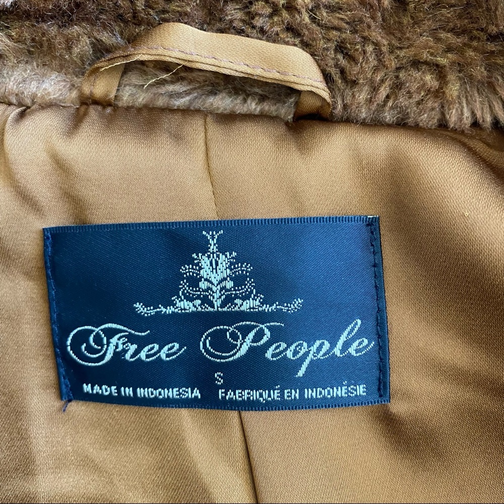 SOLD Free People Mena Cropped Brown Faux Fur Teddy Coat - Picture 6 of 10